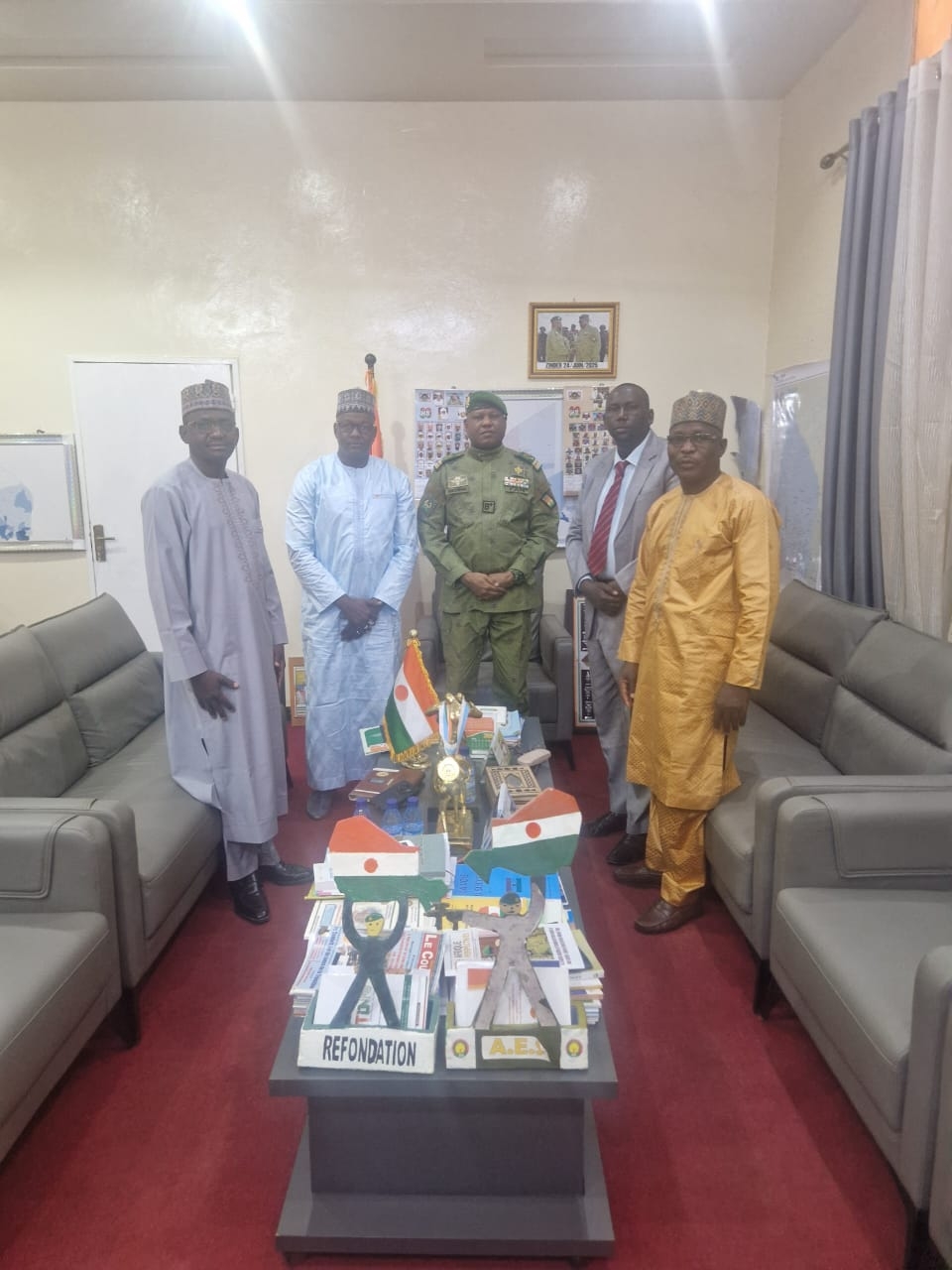 La délégation de L'ARCOP, conduite par son Directeur Général Maiga Mahamadou Ali, a rendu une visite de courtoisie au Gouverneur de la Région de Tahoua le Colonel Major Souleymane Amadou Moussa